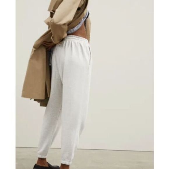 Everlane Pants - NWT Everlane Women’s Organic Cotton The Track Jogger Light Heather Gray Small